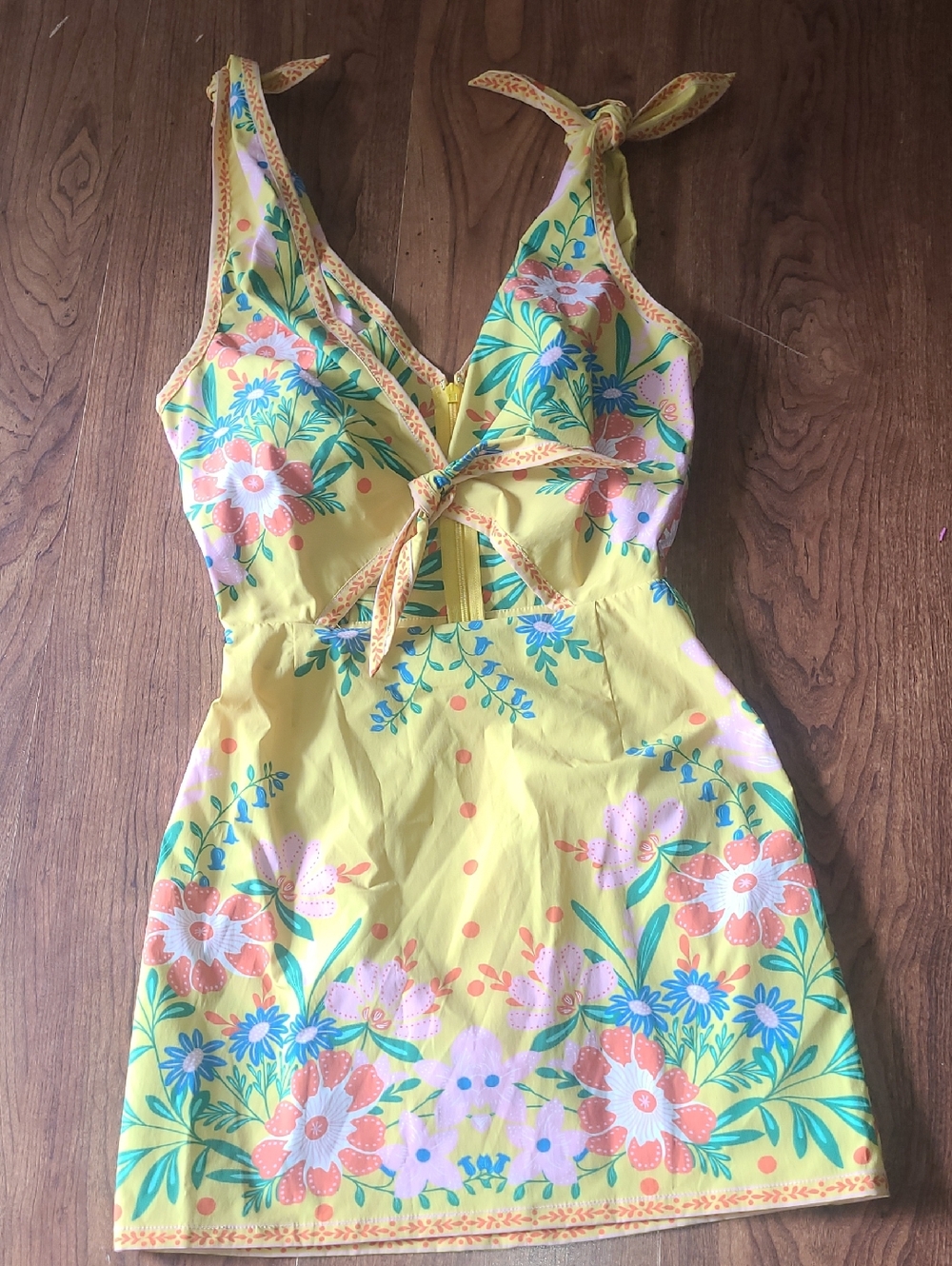 Chelsea & Violet Yellow Floral Tie-Front Mini Dress Size 0